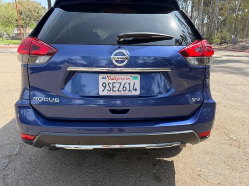 Used 2019 Nissan Rogue SV image 19