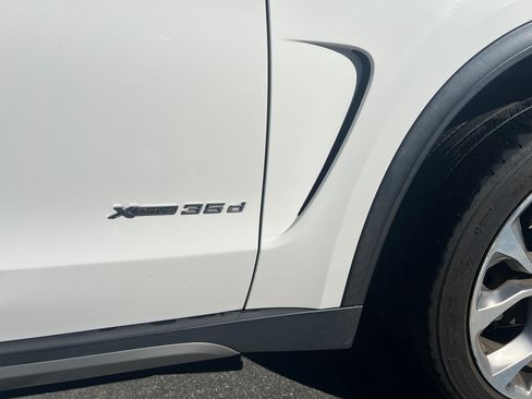 Used 2015 BMW X5 xDrive35d image 10