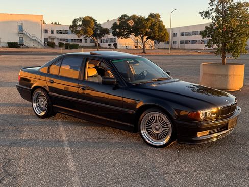 Used 2000 BMW 740i RWD image 13