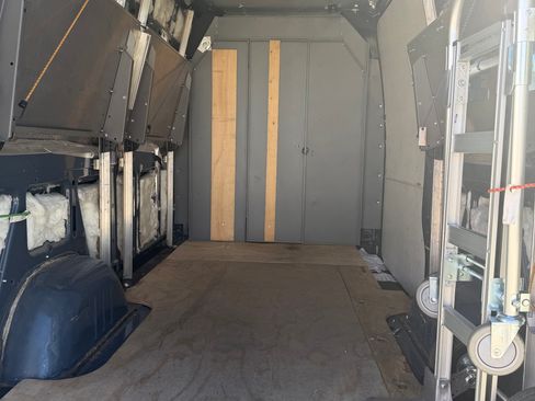 Used 2018 Mercedes-Benz Sprinter 2500 image 11