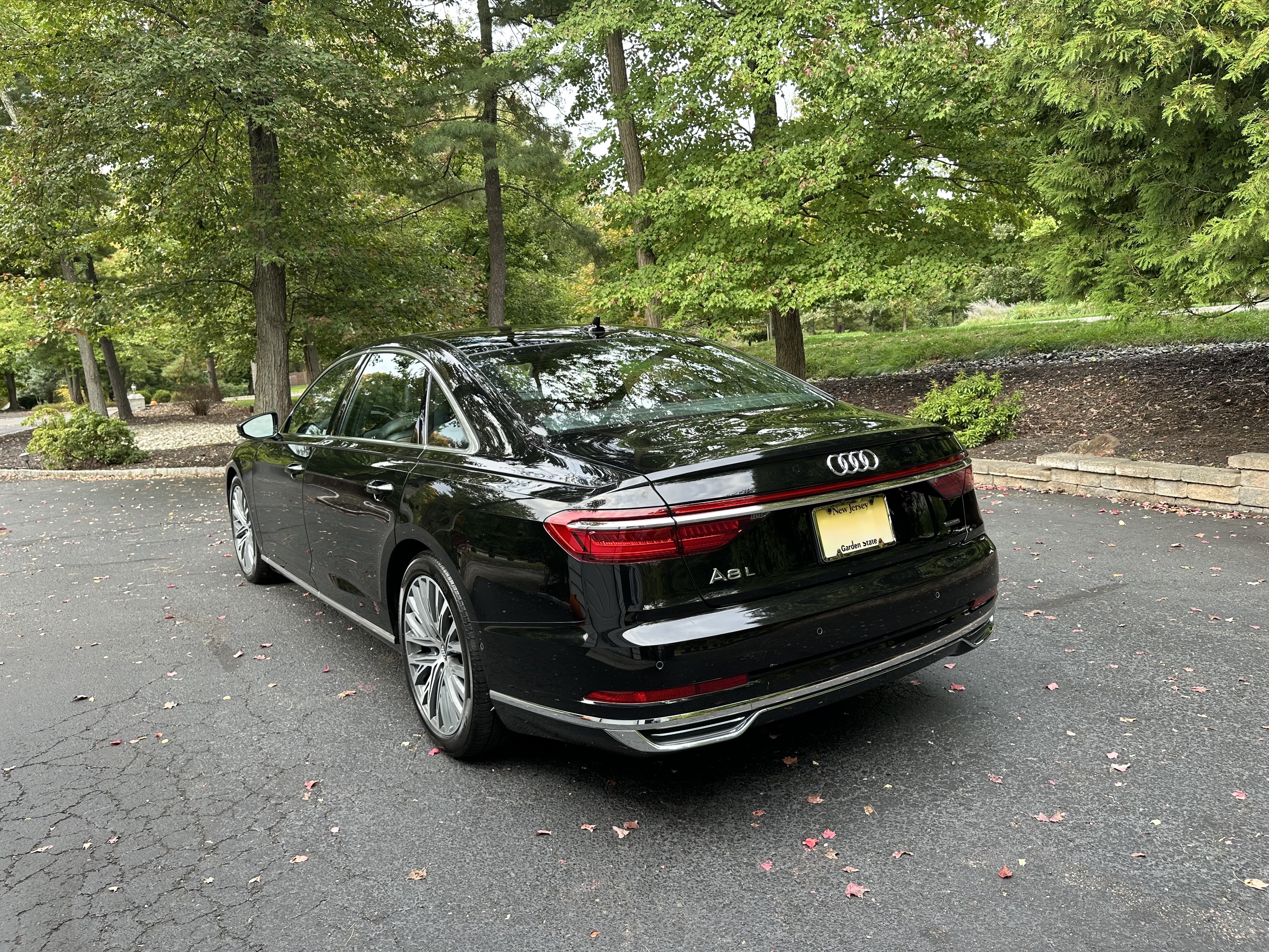 Used 2019 Audi A8 L 3.0T w/ Executive Package AWD/4WD image 4