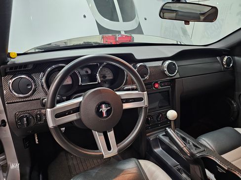 Used 2006 Ford Mustang GT image 12