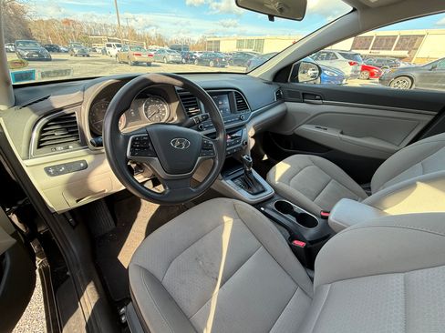 Used 2018 Hyundai Elantra SEL image 9