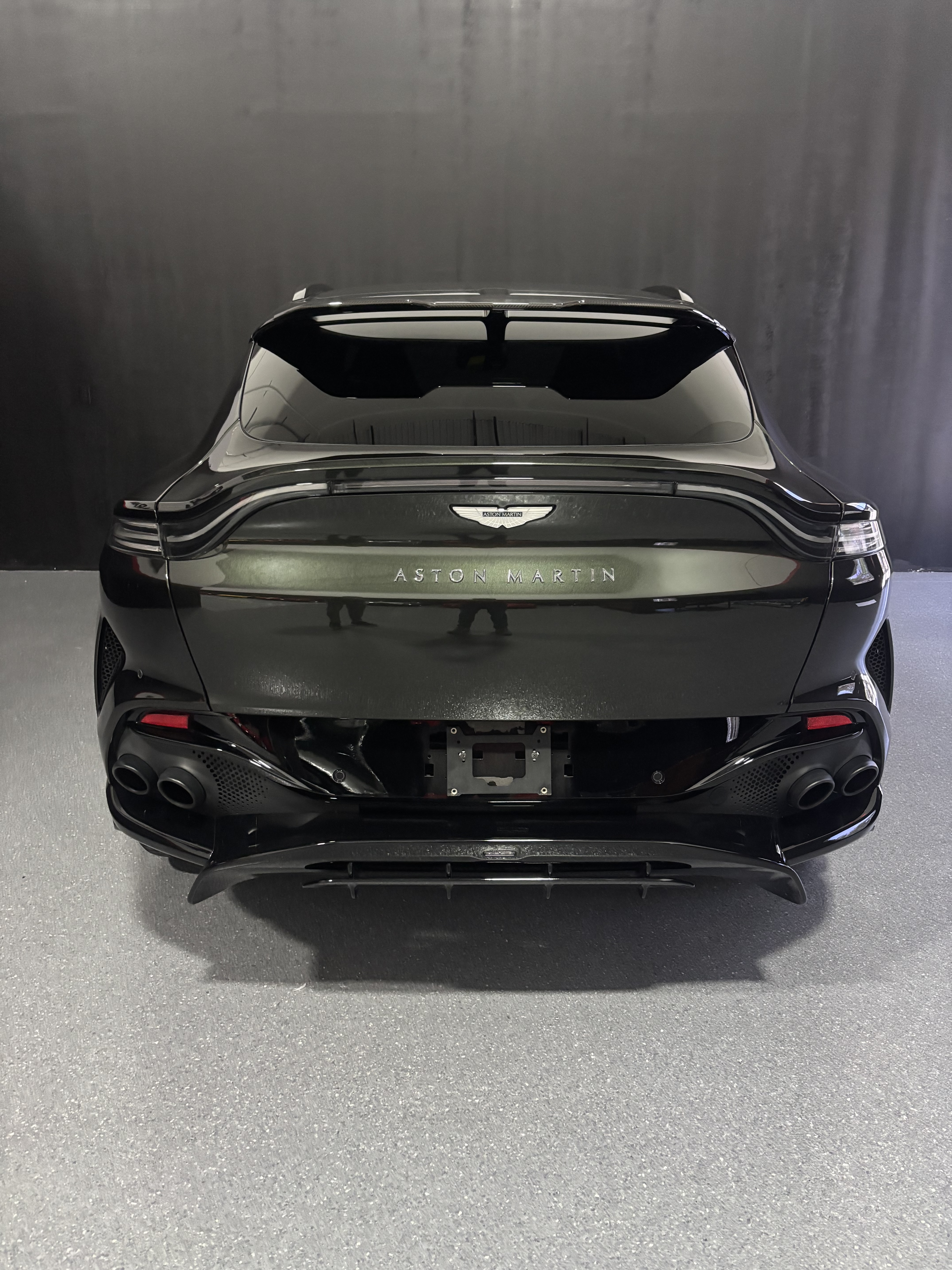 Used 2024 Aston Martin DBX 707 AWD/4WD image 9