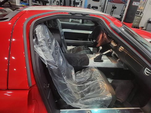 Used 2005 Ford GT image 11