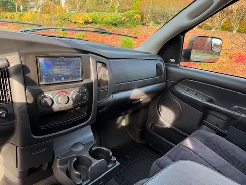 Used 2004 Dodge Ram 2500 Truck SLT w/ Trailer Tow Group image 11