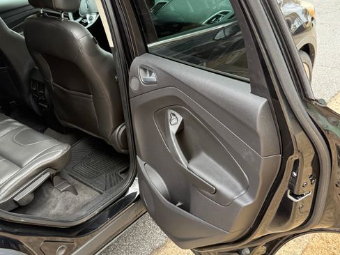 Used 2013 Ford Escape Titanium w/ Parking Technology Pkg image 11