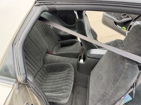 Used 2002 Pontiac Firebird Coupe 2D w/ Opt Pkg image 16