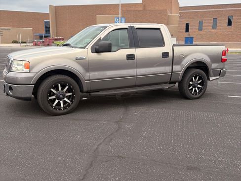 Used 2006 Ford F150 Lariat AWD/4WD image 8