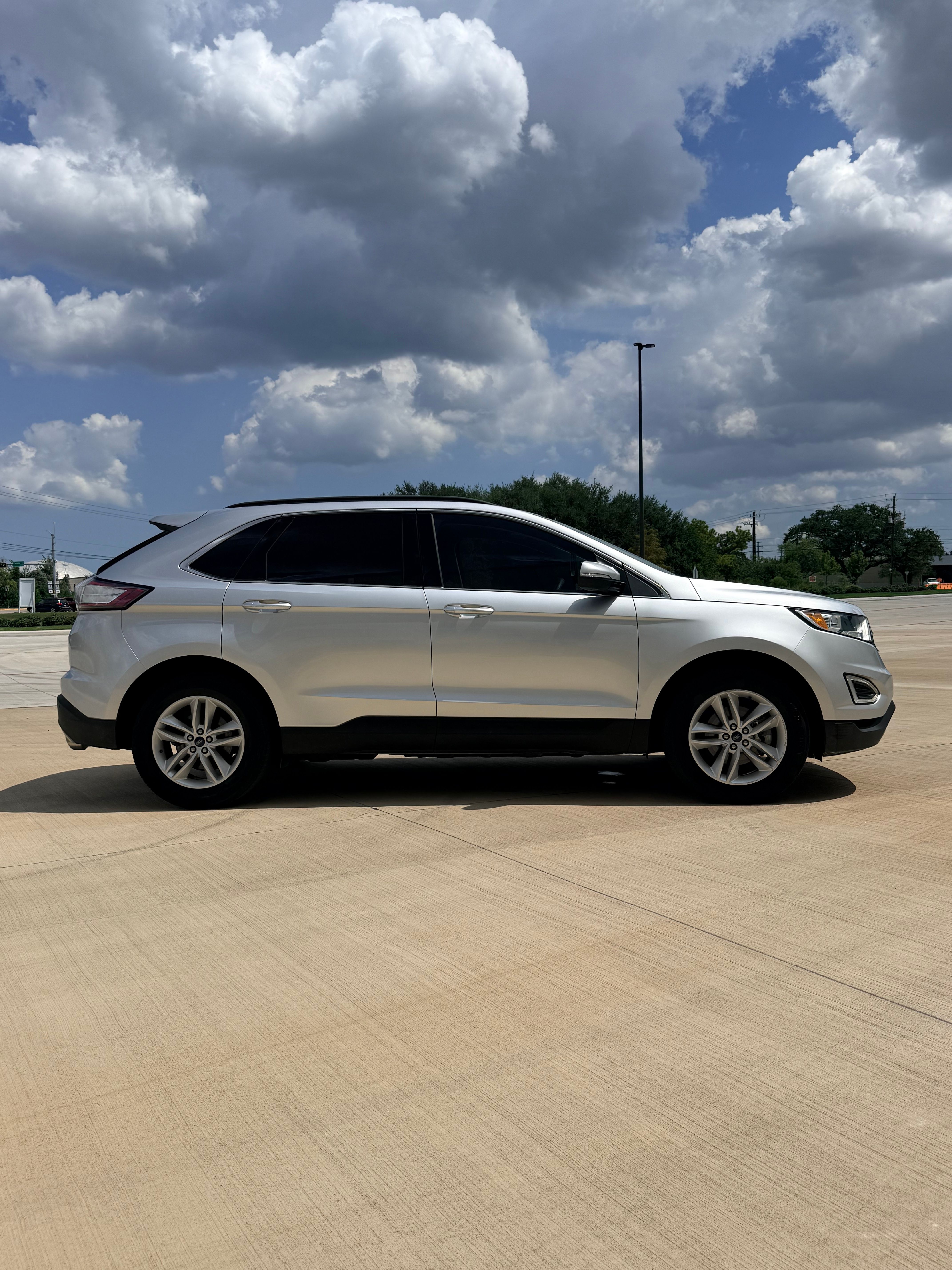 Used 2017 Ford Edge SEL FWD image 8