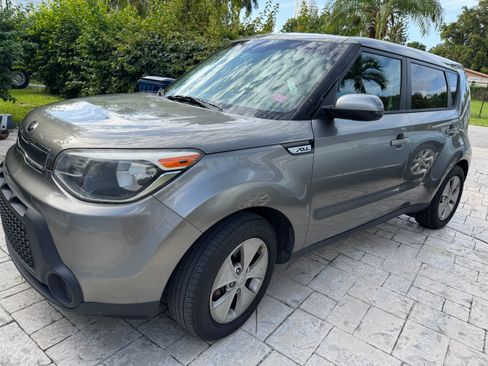 Used 2016 Kia Soul image 4