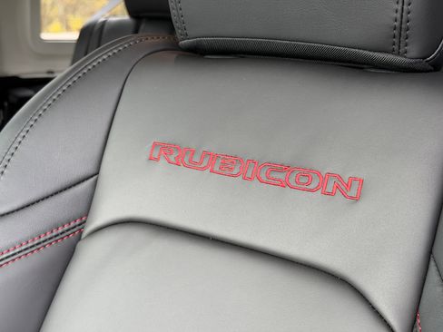 Used 2026 Jeep Wrangler Unlimited Rubicon image 25