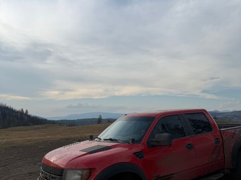 Used 2011 Ford F150 Raptor w/ SVT Exterior Graphics Pkg image 13