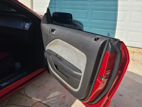 Used 2005 Ford Mustang GT image 15