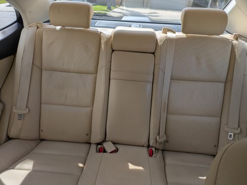 Used 2013 Lexus ES 300h w/ Luxury Pkg image 14