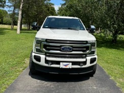 Used 2021 Ford F250 Platinum AWD/4WD image 11