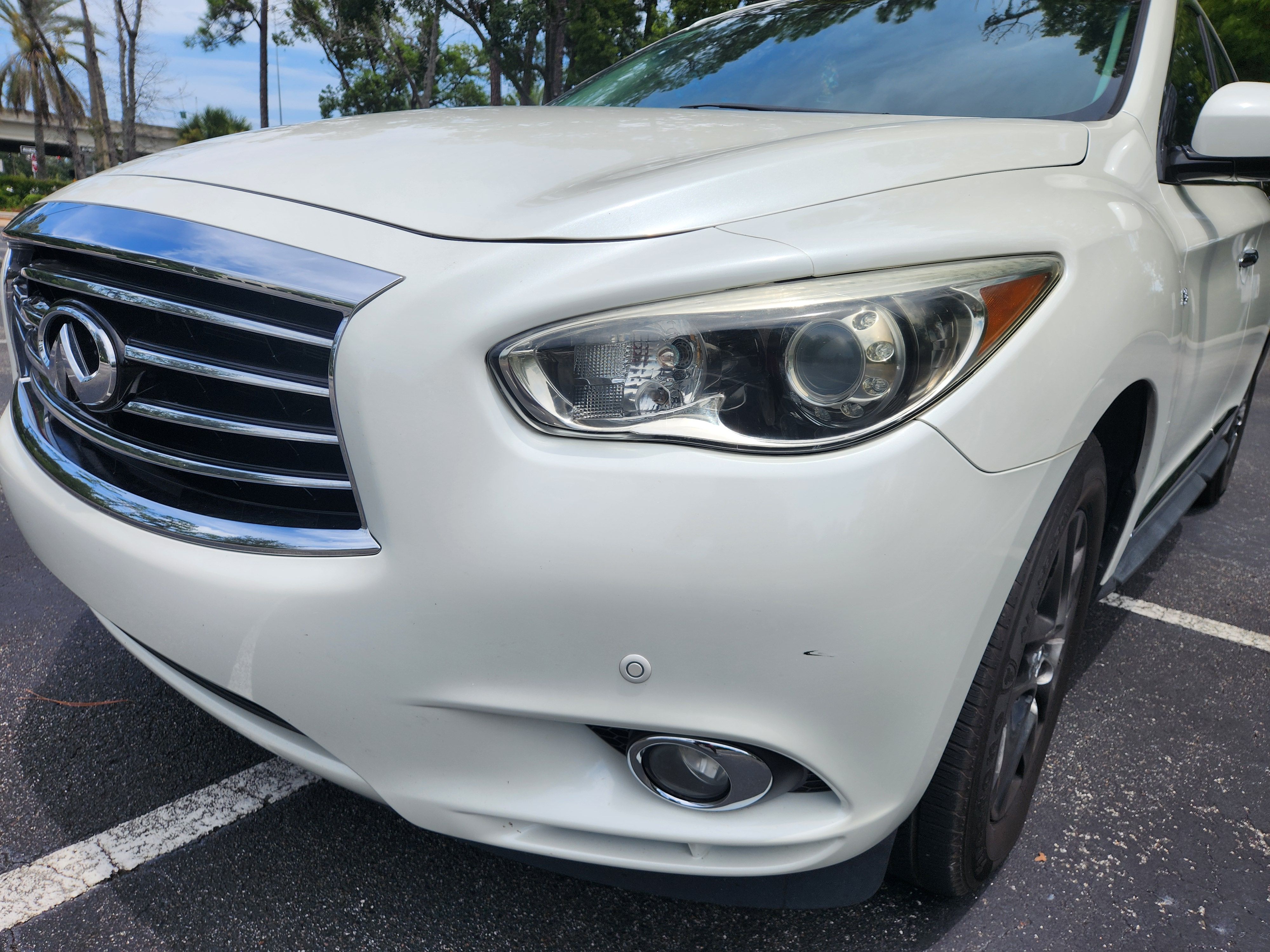 Used 2015 INFINITI QX60 FWD w/ Driver Assistance Package image 13