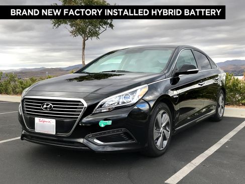 Used 2016 Hyundai Sonata Plug-In Hybrid image 1