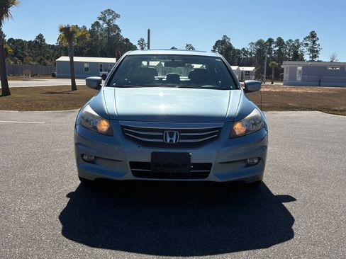 Used 2011 Honda Accord EX-L image 2