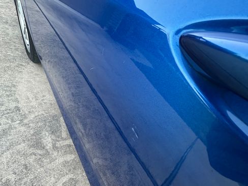 Used 2018 Chevrolet Cruze LT w/ Convenience Package image 4