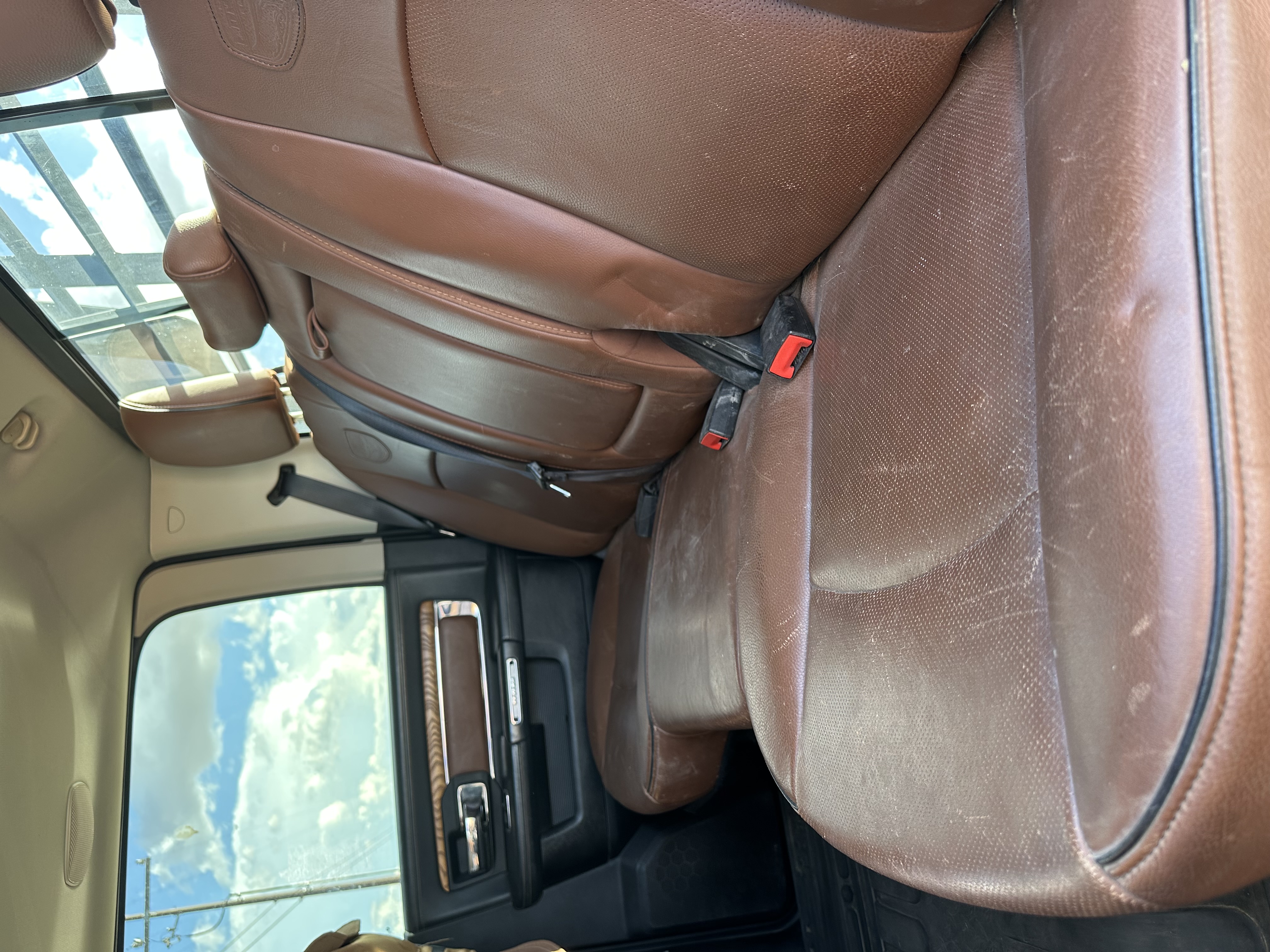 Used 2017 RAM 3500 Laramie Longhorn AWD/4WD image 10