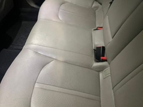 Used 2016 Hyundai Sonata Limited w/ Option Group 02 FWD image 2