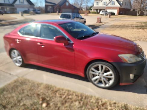 Used 2006 Lexus IS 350 image 2