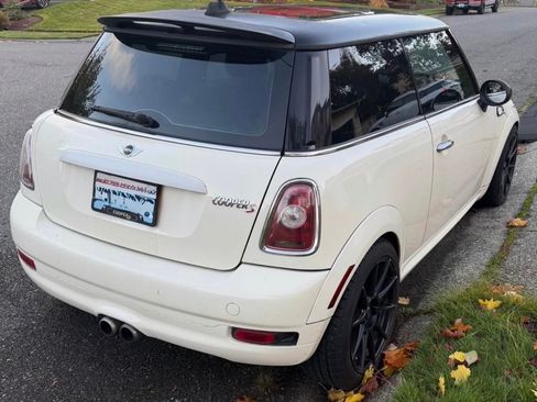 Used 2009 MINI Cooper S FWD image 6
