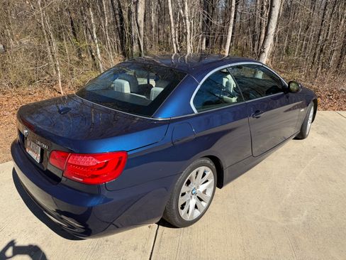 Used 2013 BMW 328i Convertible image 12