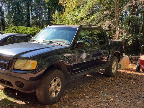 Used 2001 Ford Explorer Sport Trac 4x4 image 1