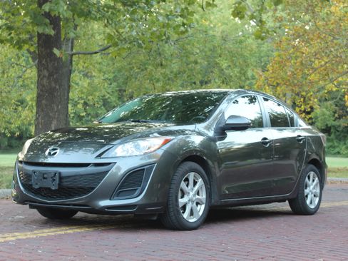 Used 2011 MAZDA MAZDA3 i Touring FWD image 5