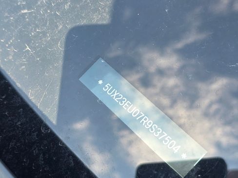 Used 2024 BMW X5 xDrive40i w/ Executive Package image 6