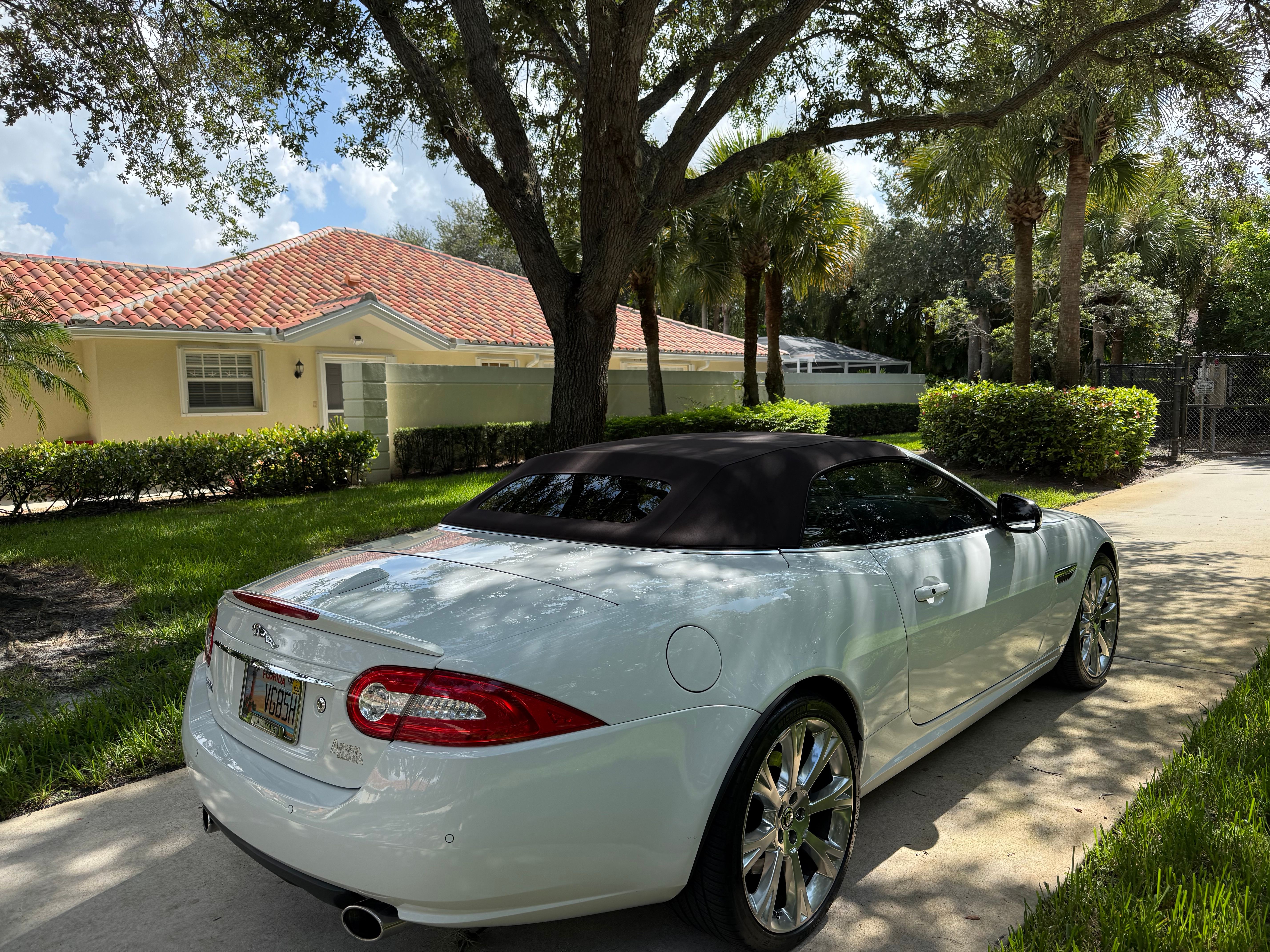 Used 2014 Jaguar XK Convertible RWD image 14