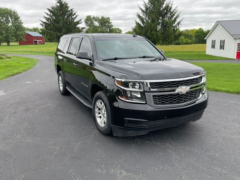 Used 2018 Chevrolet Suburban LT AWD/4WD image 1