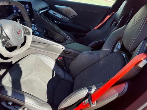 Used 2022 Chevrolet Corvette Stingray Preferred Cpe w/ Z51 Performance Package image 12