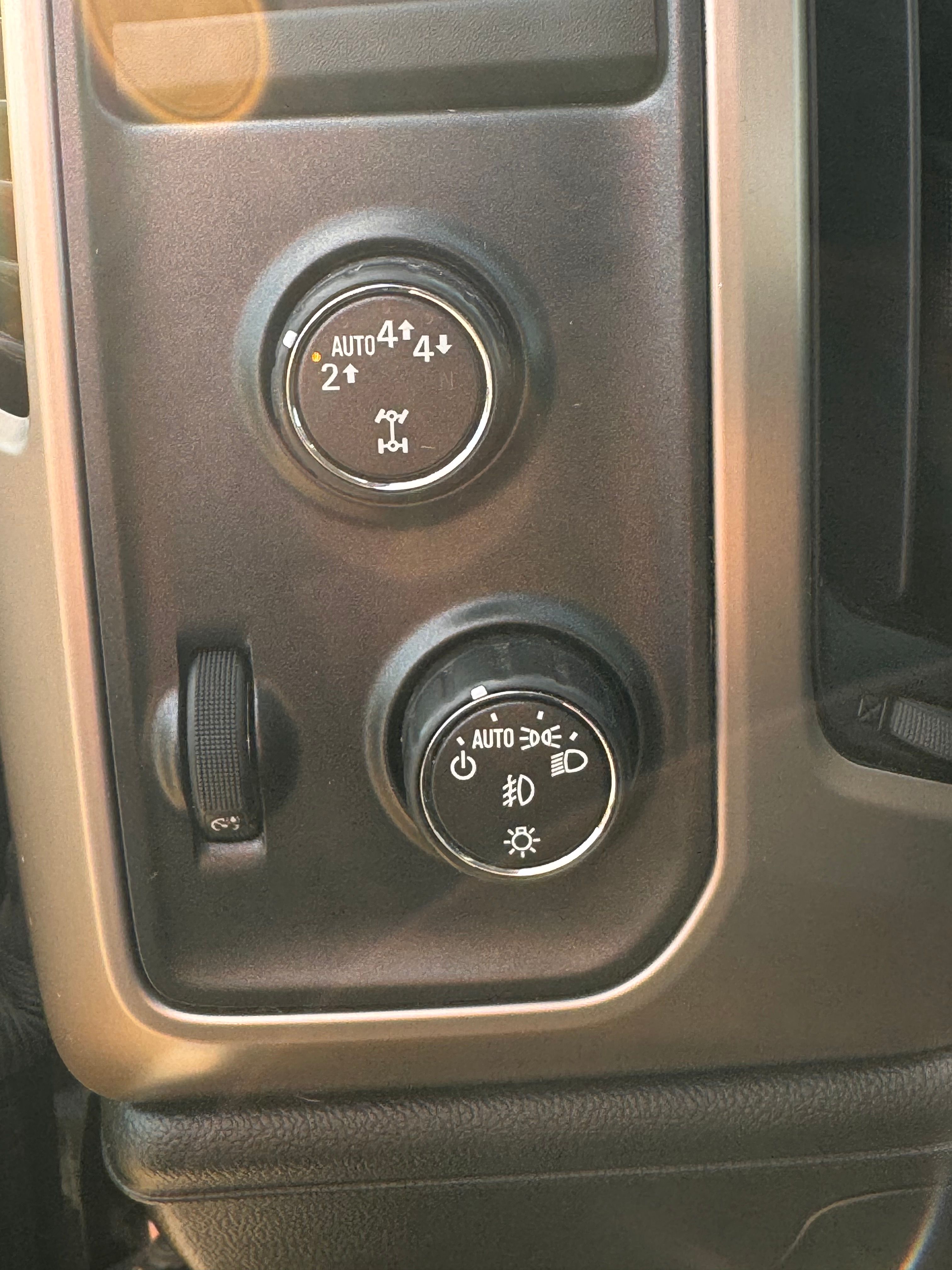 Used 2017 GMC Sierra 1500 Denali AWD/4WD image 16