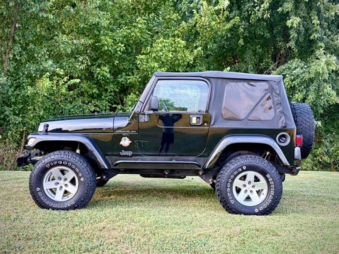 Used 2001 Jeep Wrangler Sahara AWD/4WD image 1