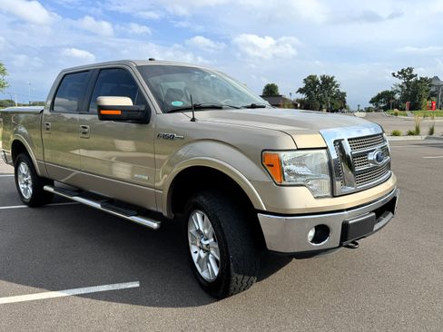 Used 2011 Ford F150 Lariat w/ Lariat Plus Pkg AWD/4WD image 4