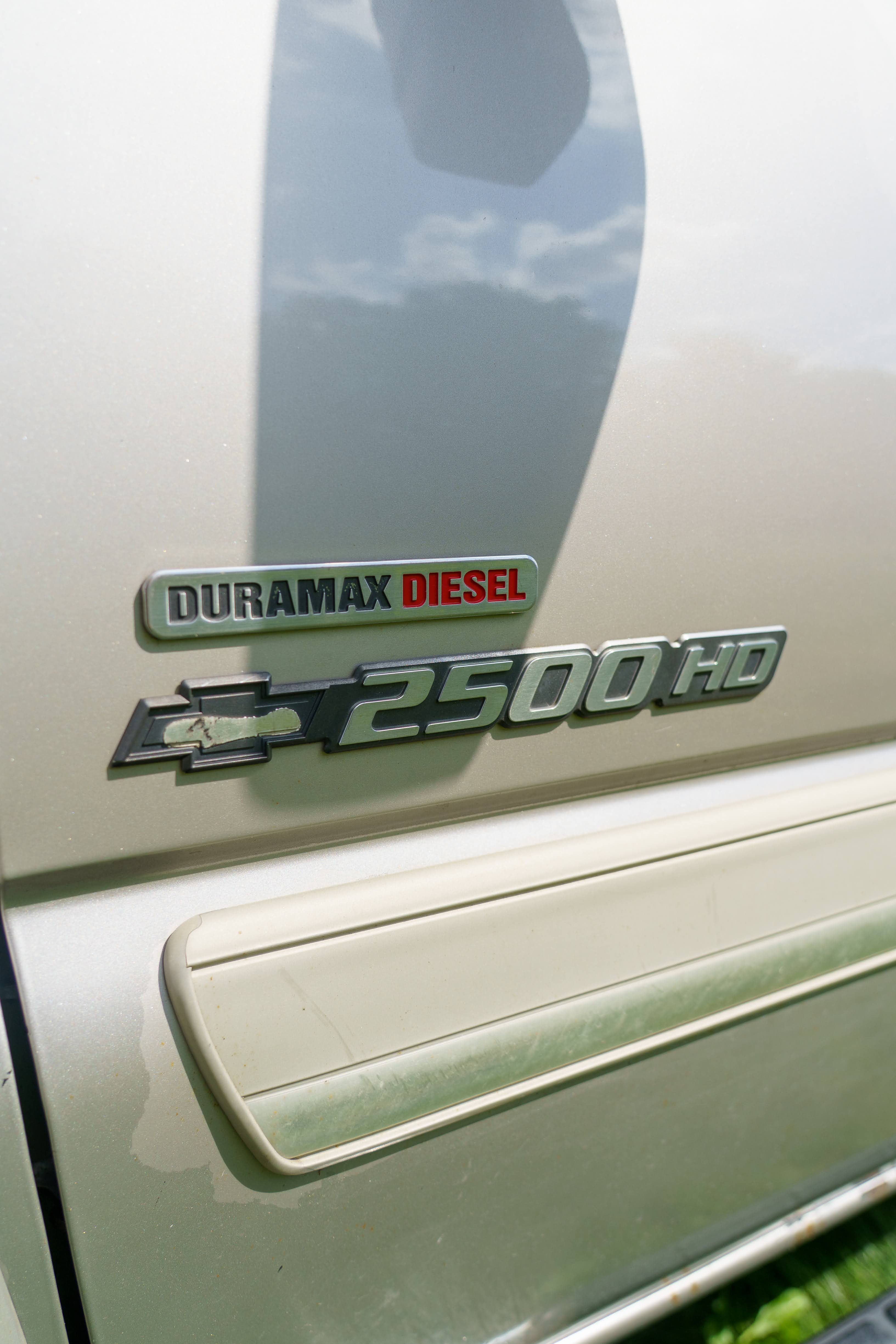 Used 2006 Chevrolet Silverado 2500 LT AWD/4WD image 10