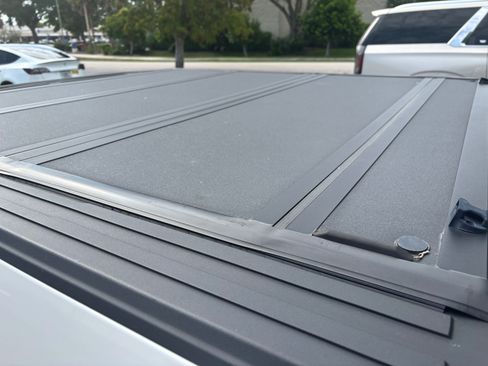 Used 2018 Ford F150 Lariat AWD/4WD image 5