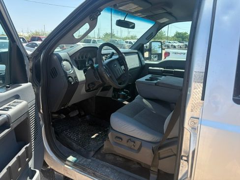 Used 2016 Ford F350 XLT w/ XLT Value Package AWD/4WD image 2