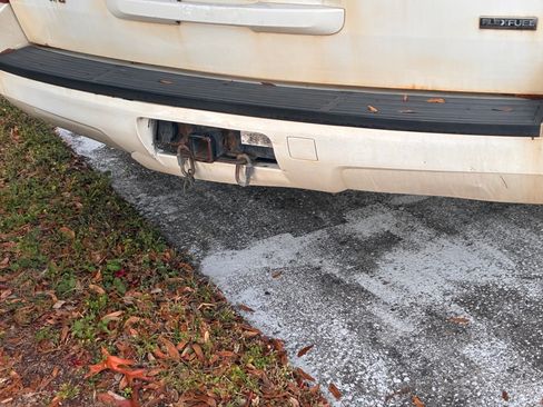 Used 2010 Chevrolet Suburban LS image 20