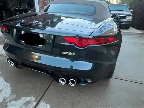 Used 2017 Jaguar F-TYPE R AWD/4WD image 13