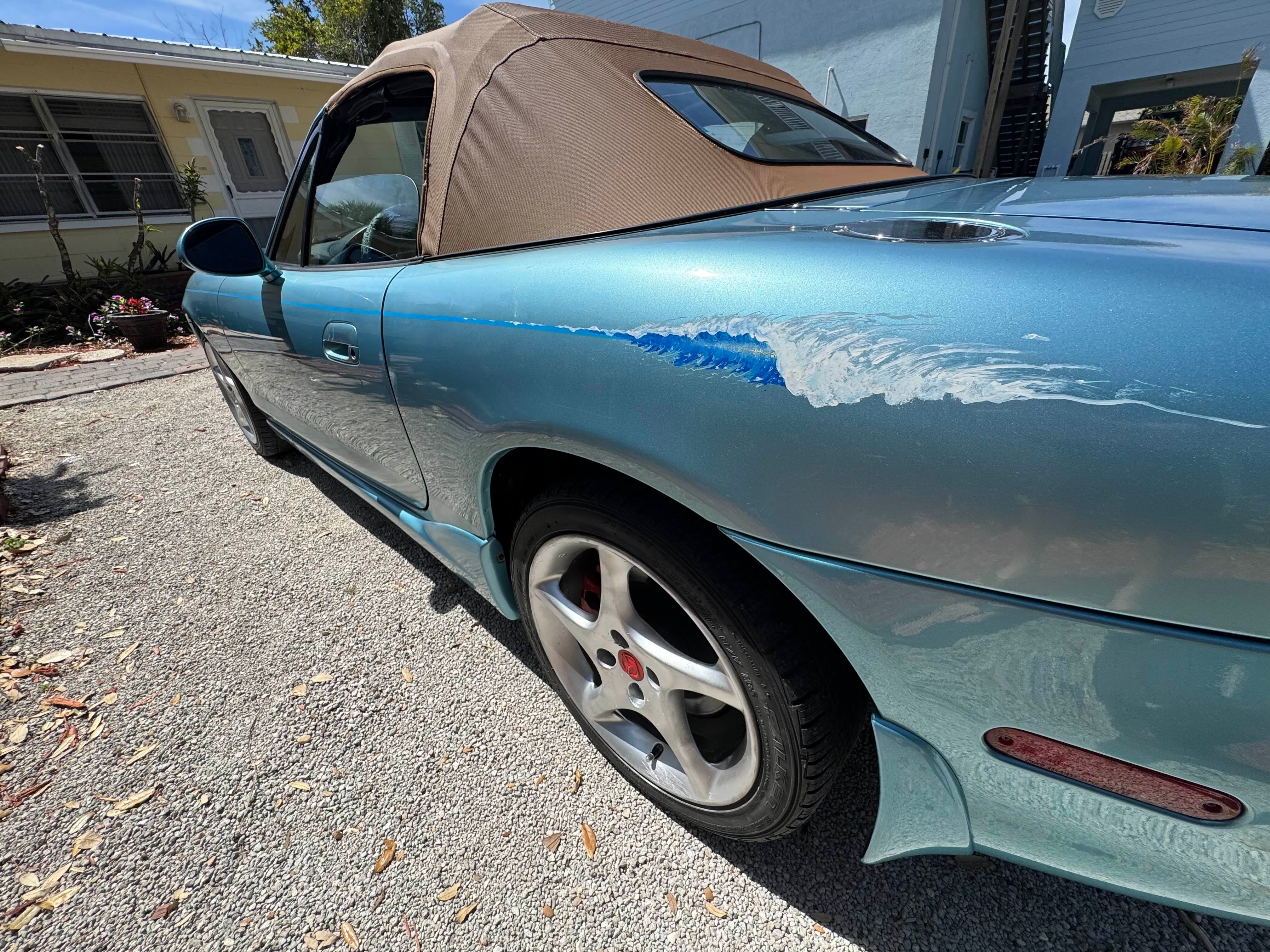 Used 2002 MAZDA MX-5 Miata LS RWD image 15