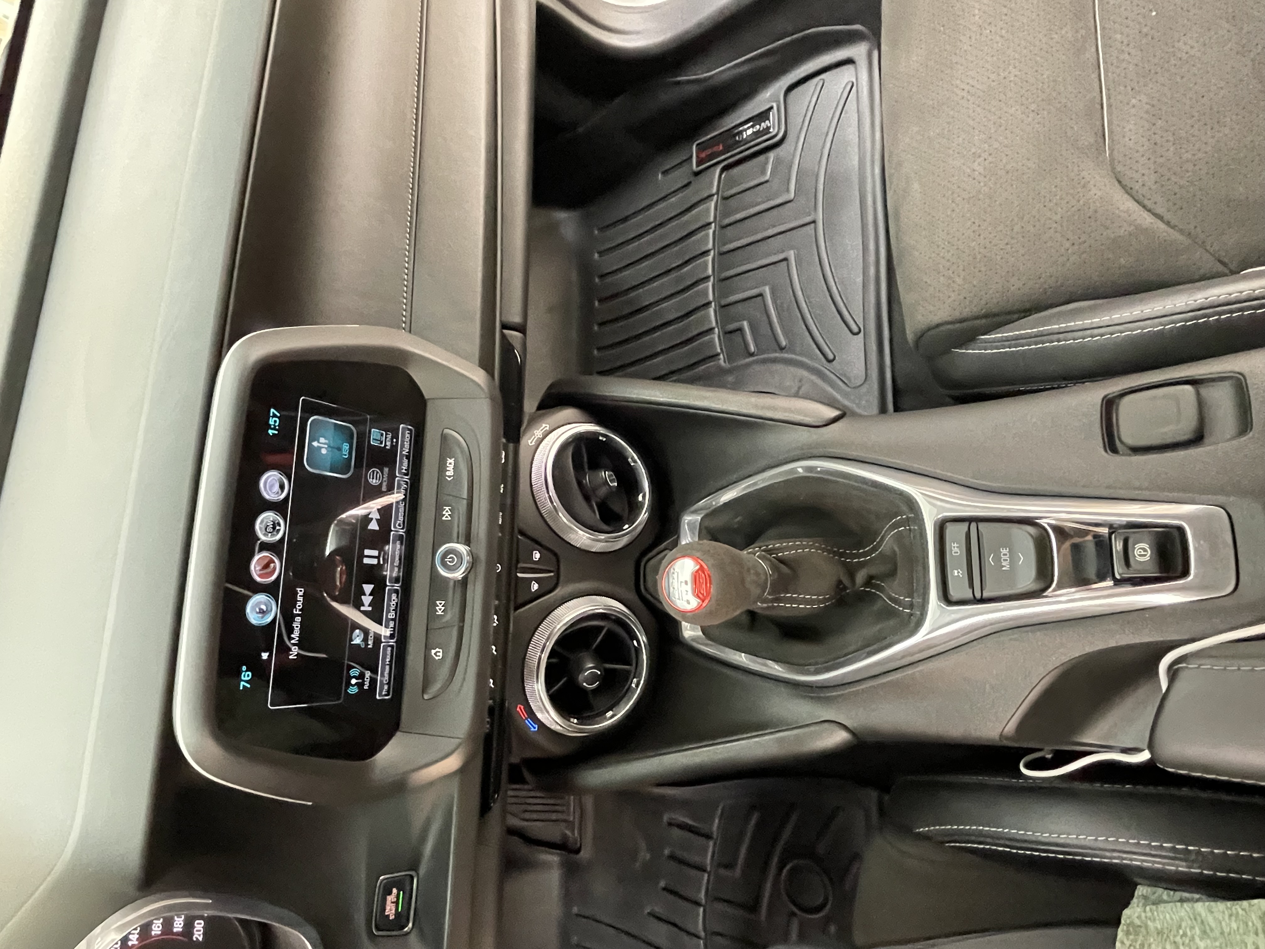 Used 2018 Chevrolet Camaro SS RWD image 15