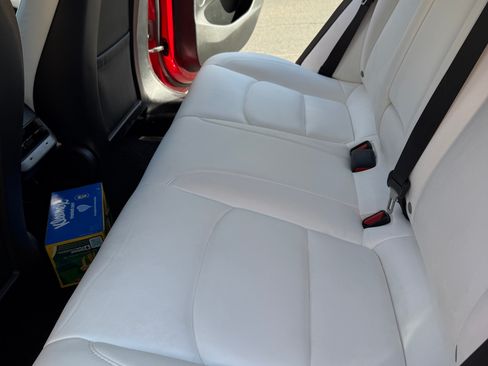 Used 2022 Tesla Model 3 Performance image 15