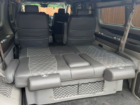 Used 2022 Ford Transit 150 Low Roof AWD image 4