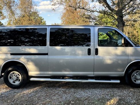 Used 2012 Chevrolet Express 3500 LT w/ LT Preferred Equipment Group image 6