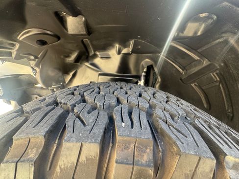 Used 2020 Jeep Gladiator Sport w/ Quick Order Package 24S image 18