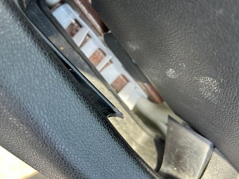 Used 2013 Chevrolet Suburban LS image 10